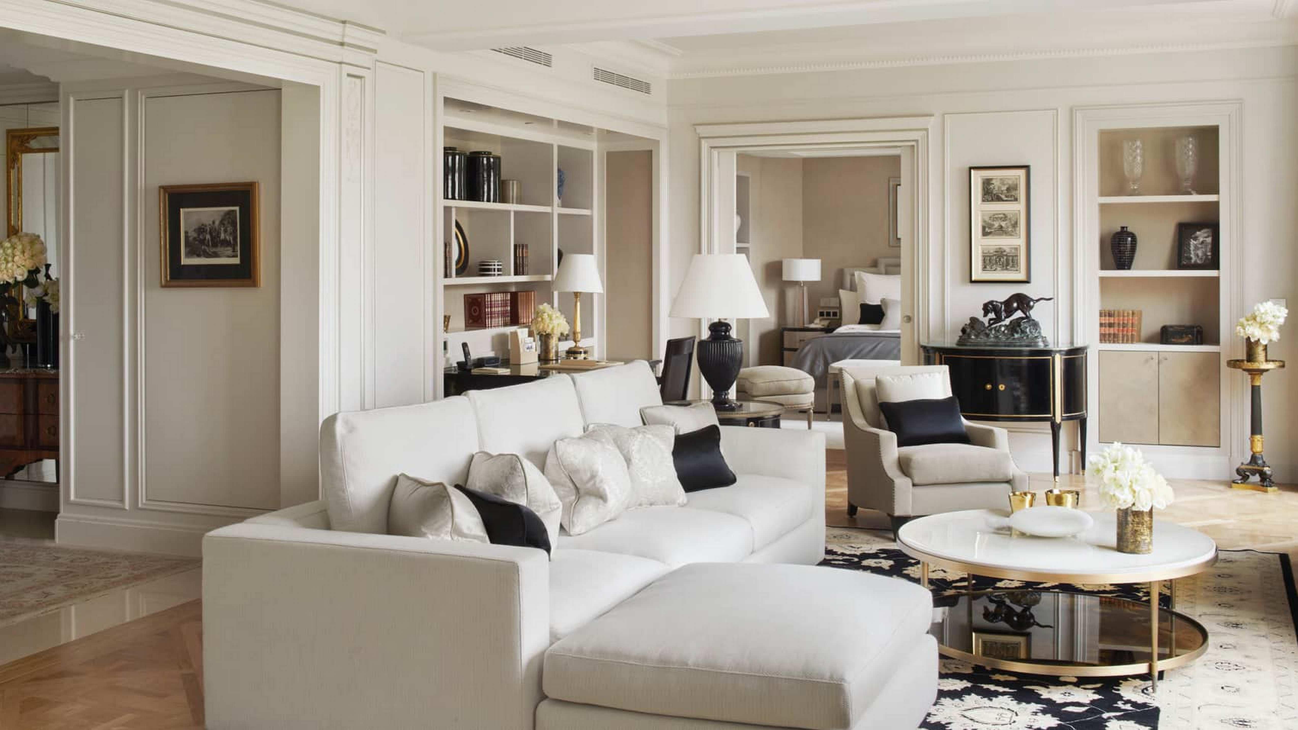 Four Seasons Hotel George V Paris Dış mekan fotoğraf